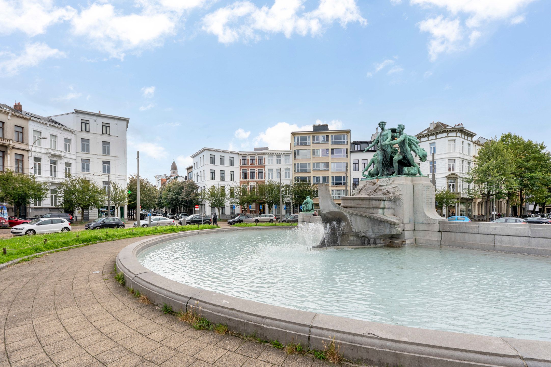 ANTWERPEN-ZUID - Stijlvol herenhuis met sauna en zwembad foto 33