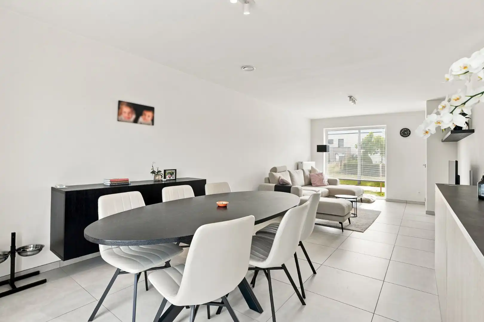 Recente woning (2023), met 3 slks, carport, tuin in een mooie buurt te Heule. foto 5