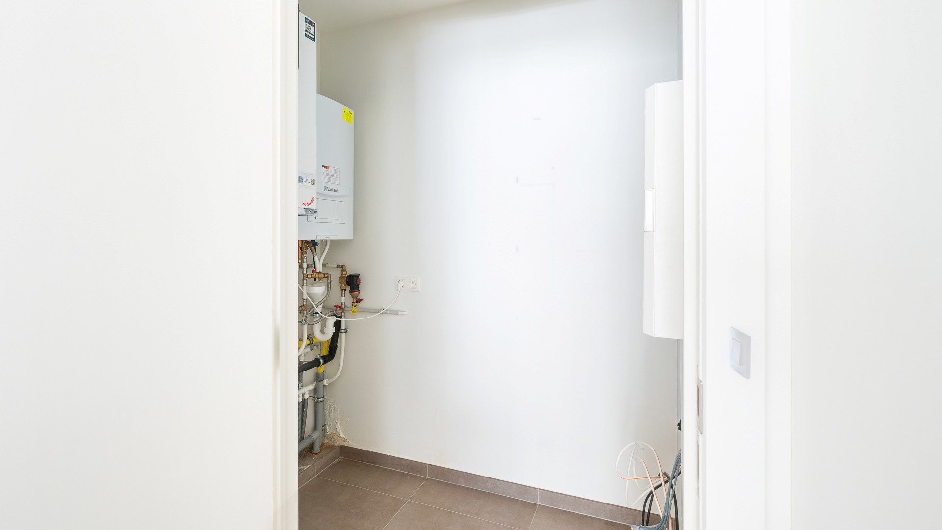 Nieuw appartement met 2 slaapkamers centraal gelegen te Heist foto 9