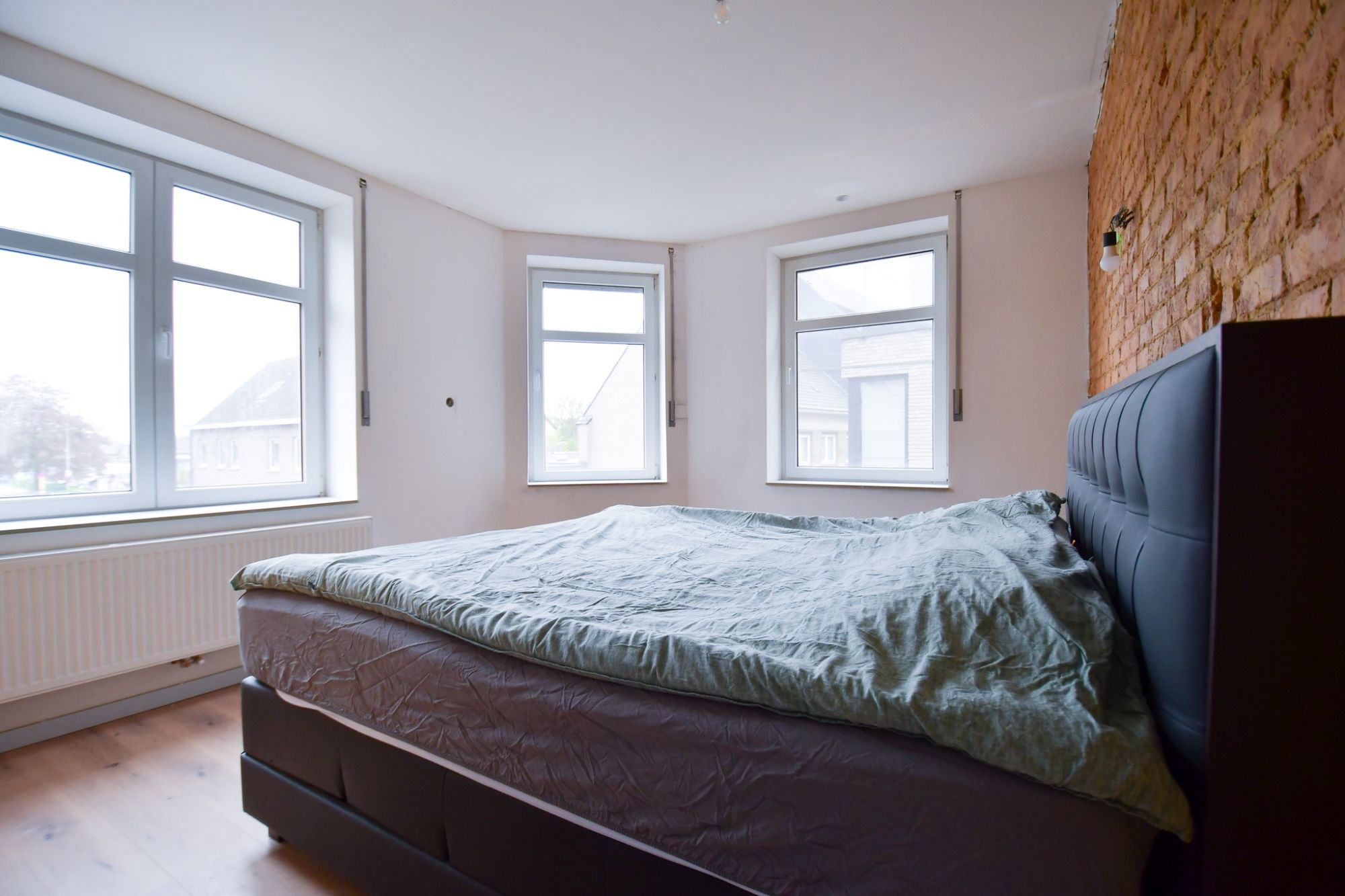 | OPENHUISMOMENT ZATERDAG 03/05 - 8u30 - 10u | RUIME GERENOVEERDE WONING met TUIN & GARAGE foto 19