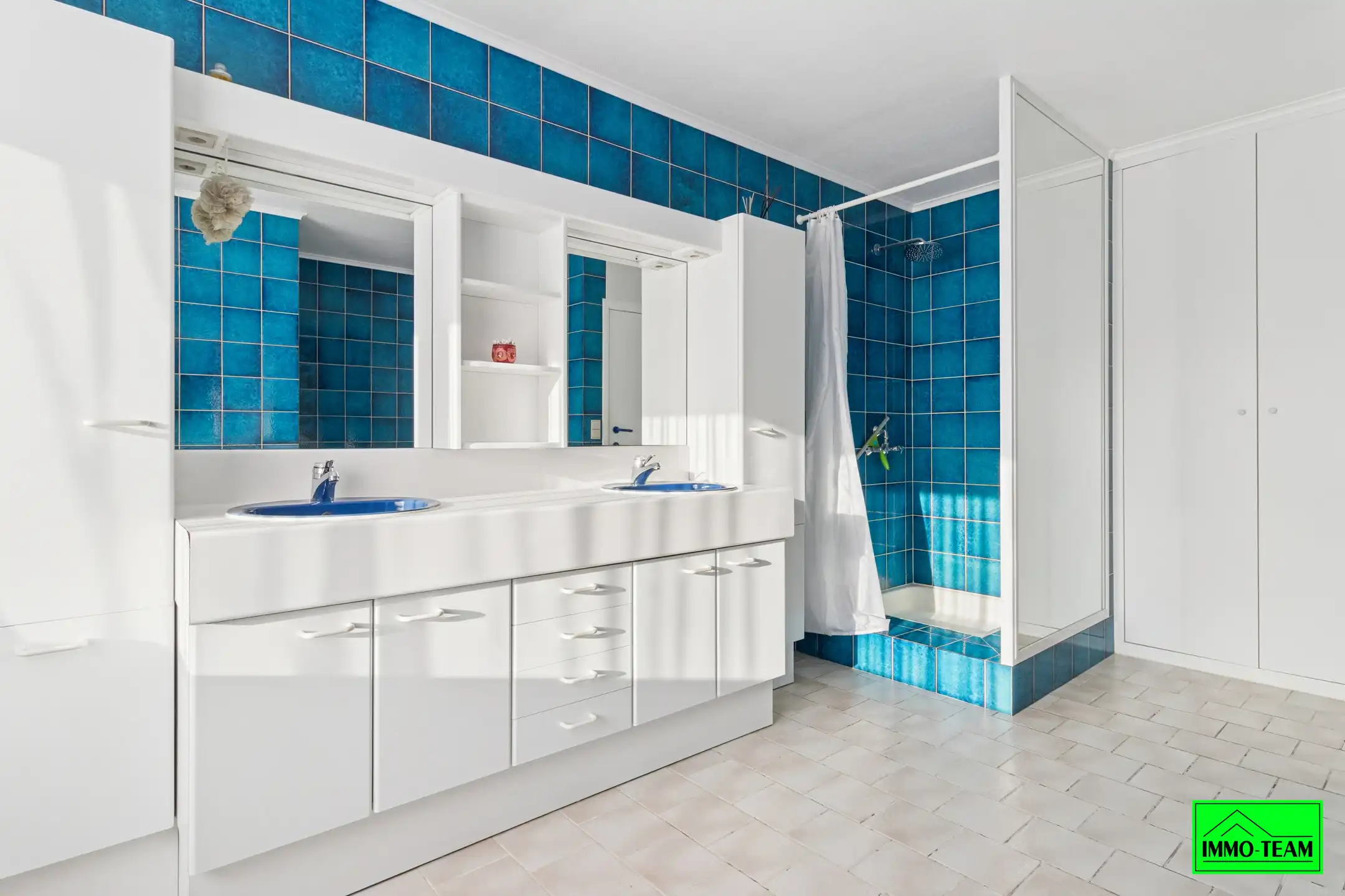 Ruime 2-gevelwoning met garage, tuin en 3 slaapkamers foto 15