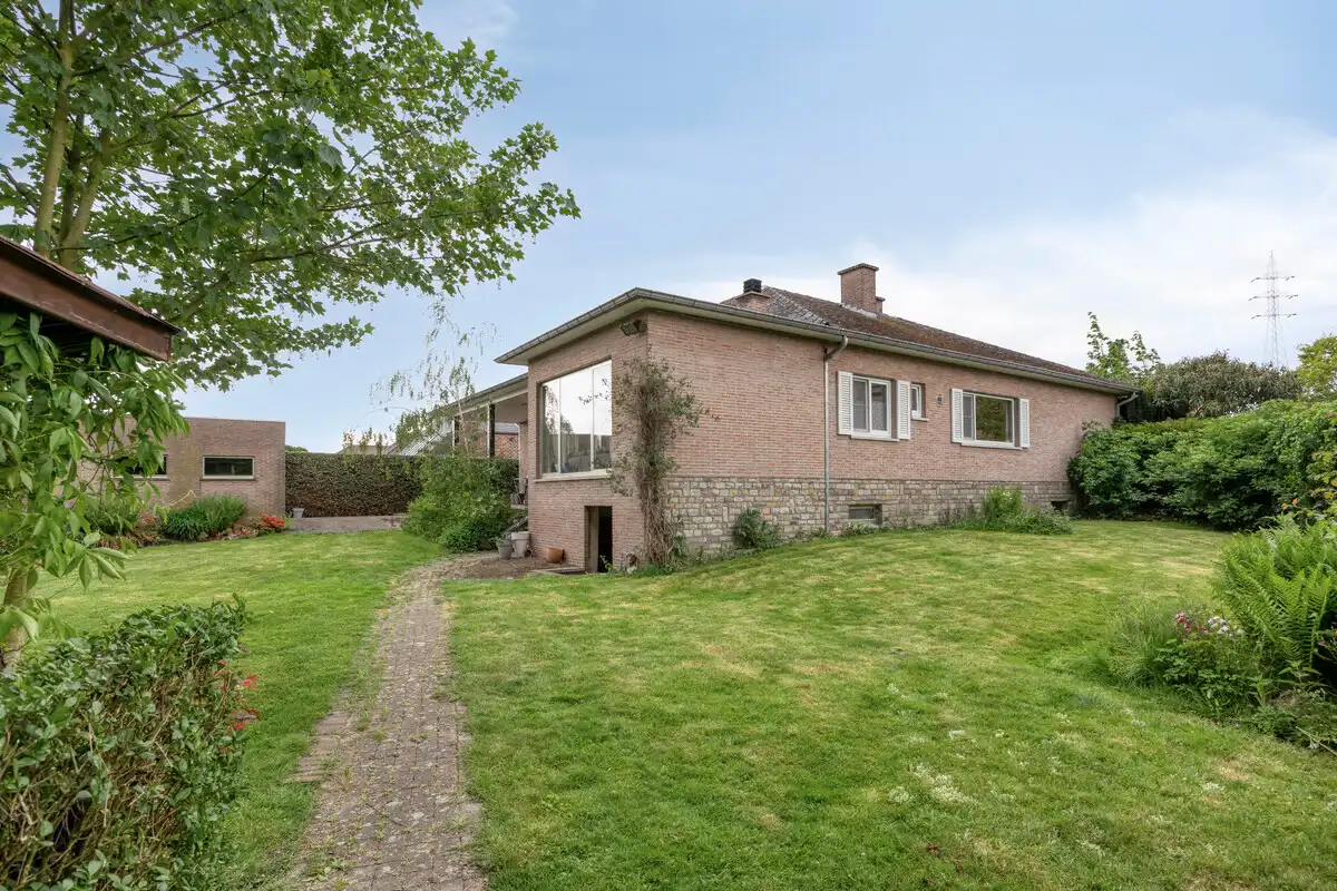 GELIJKVLOERSE WONING MET 3 SLK op 17A89CA NABIJ CENTRUM BILZEN. foto 35