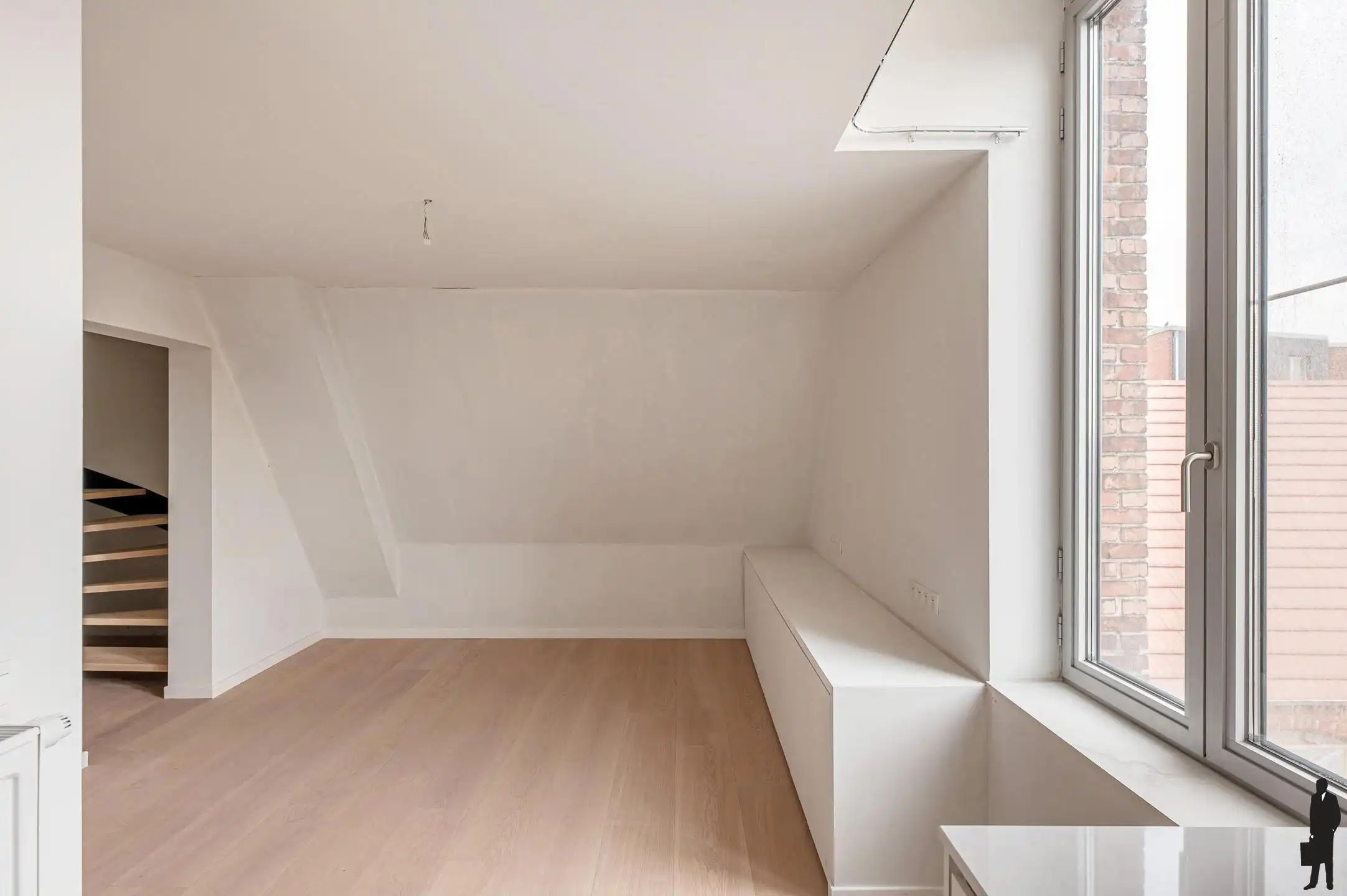 Charmante gerenoveerde duplex met 2 slaapkamers foto 5