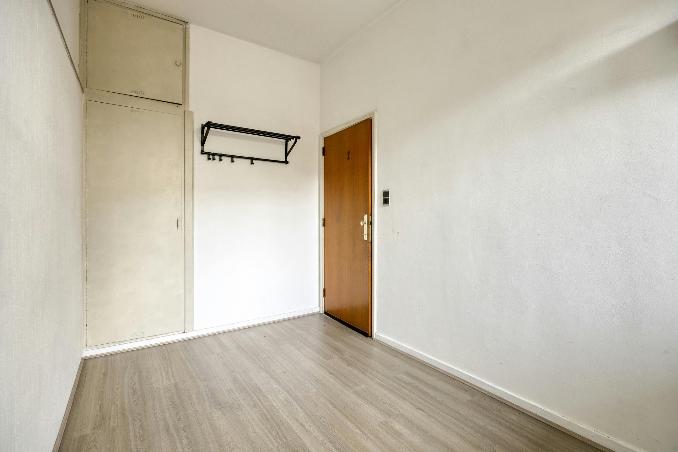 Te renoveren opbrengsteigendom met 3 appartementen en handelspand in Antwerpen foto 35