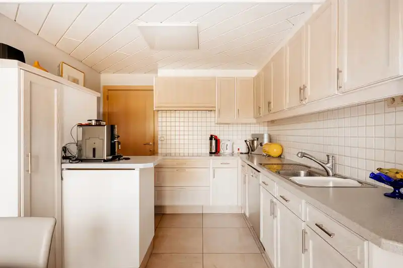 Landelijke woning te Alveringem, vergund voor residentieel wonen met plattelandstoerisme foto 7