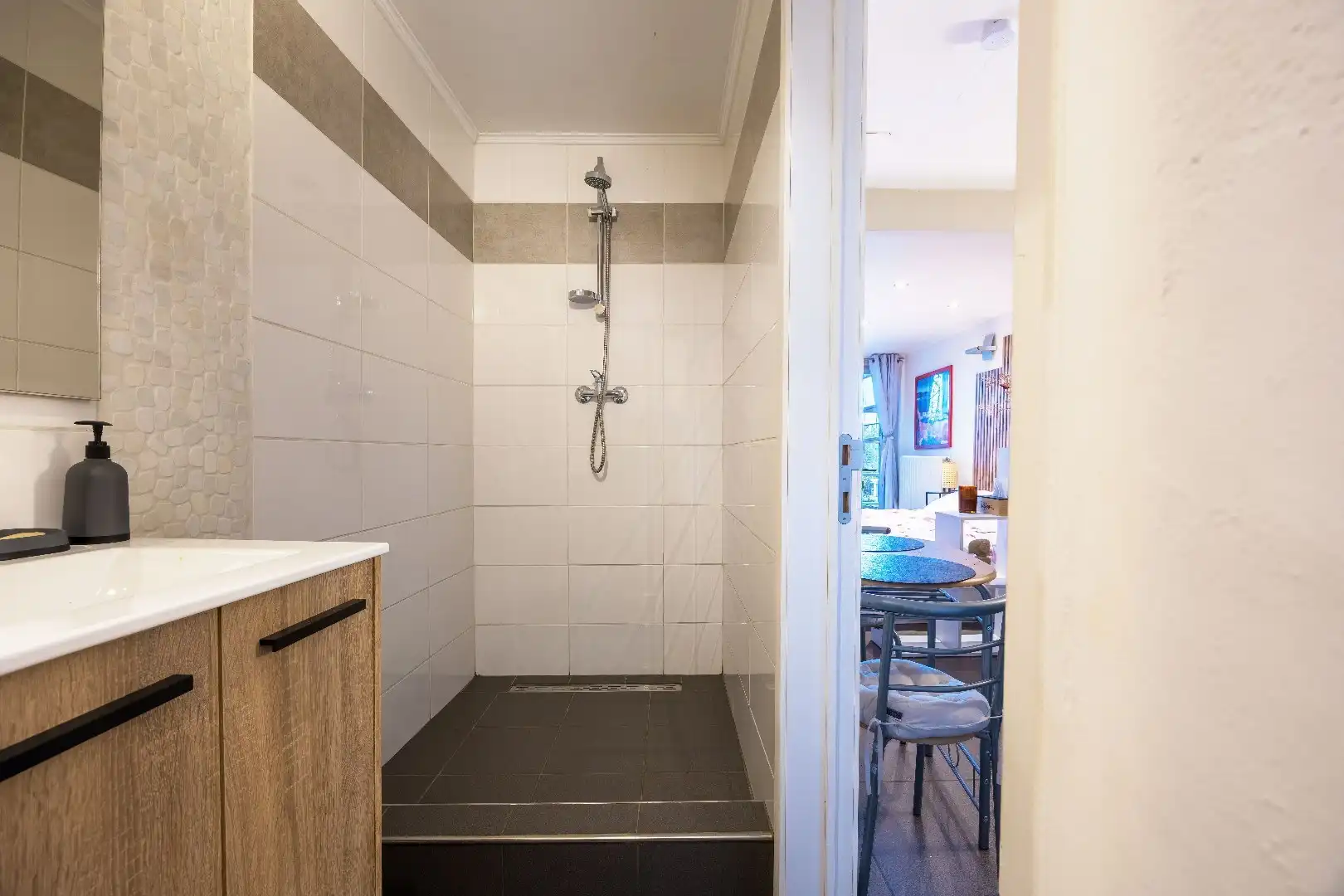 Prachtige woning met dubbele garage en tuin  foto 20