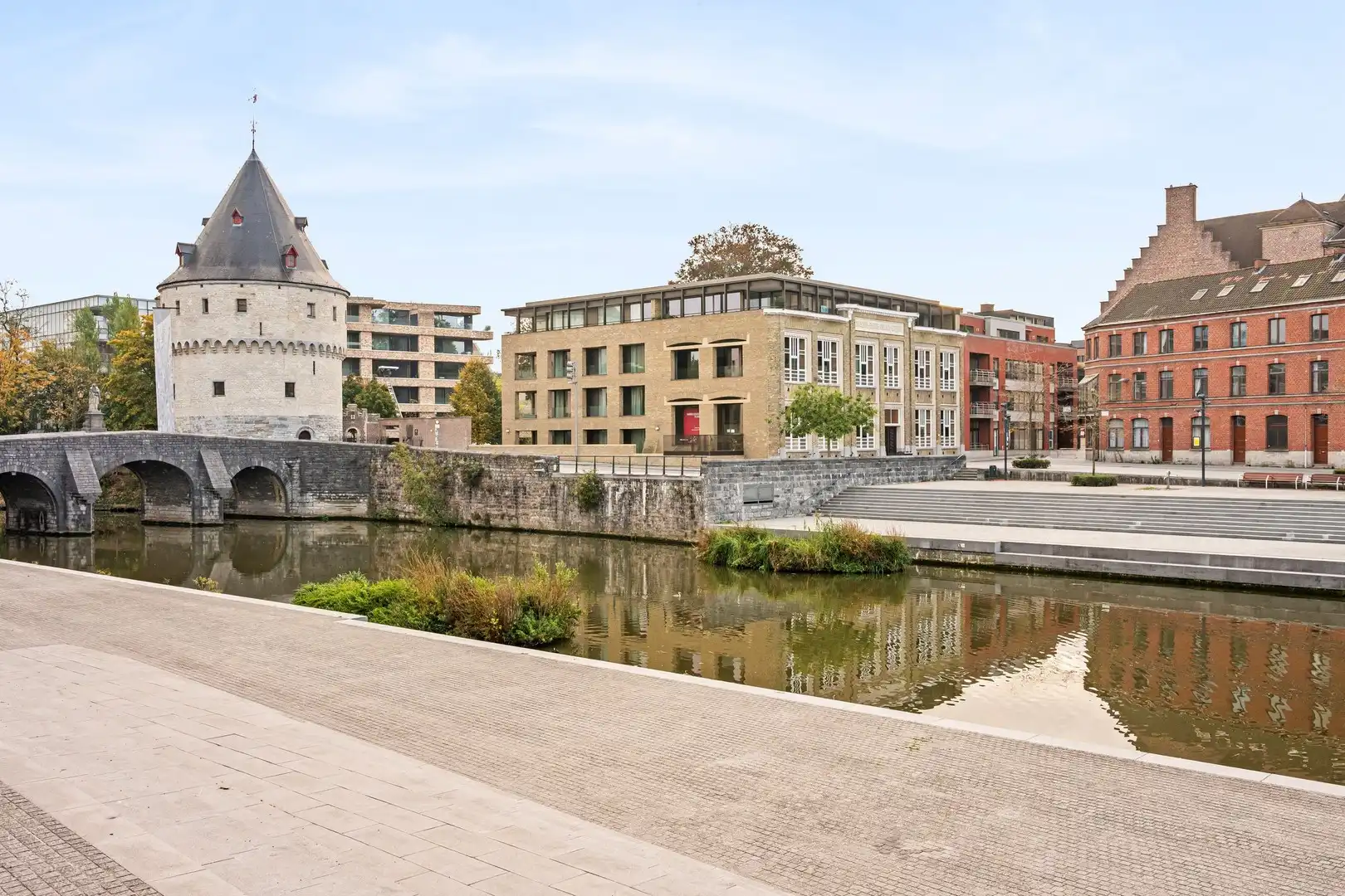 Unieke casco handelsruimte van 275m² met terras op een topligging aan de Broeltorens in Kortrijk foto 20