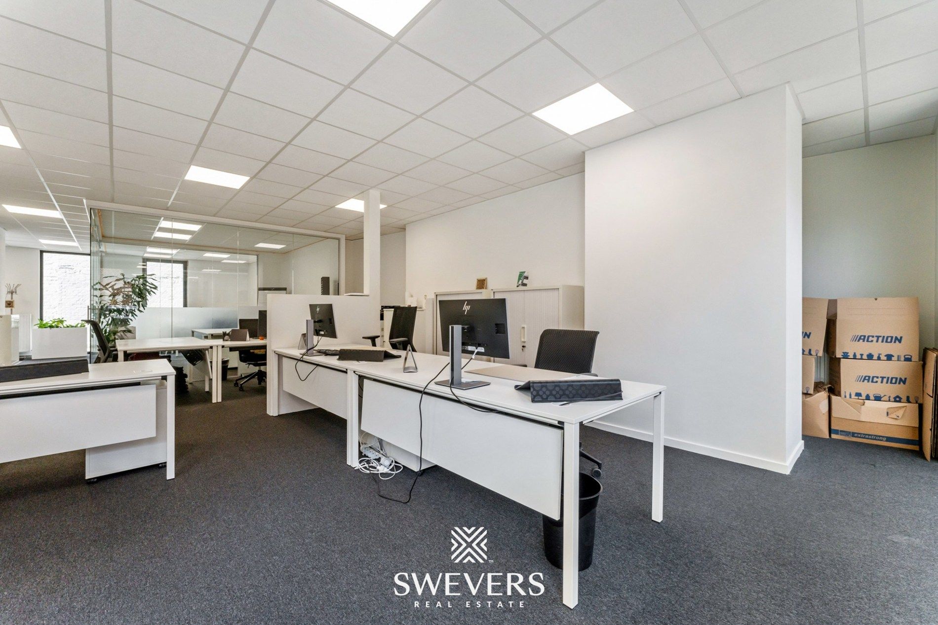 Instapklaar handelspand van 127 m² op toplocatie in Beringen foto 8