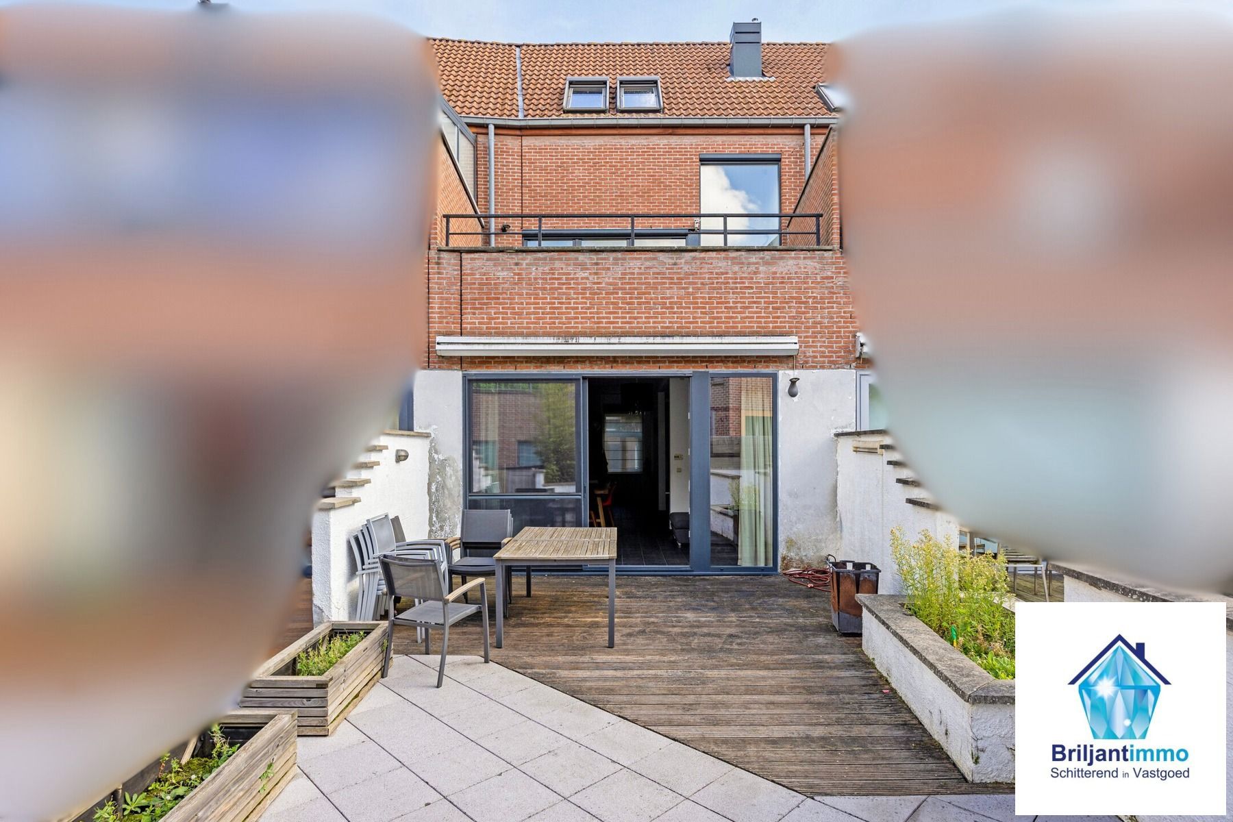 Instapklare triplex met ondergrondse garage, 3 slpkmr+ buro foto {{pictureIndex}}