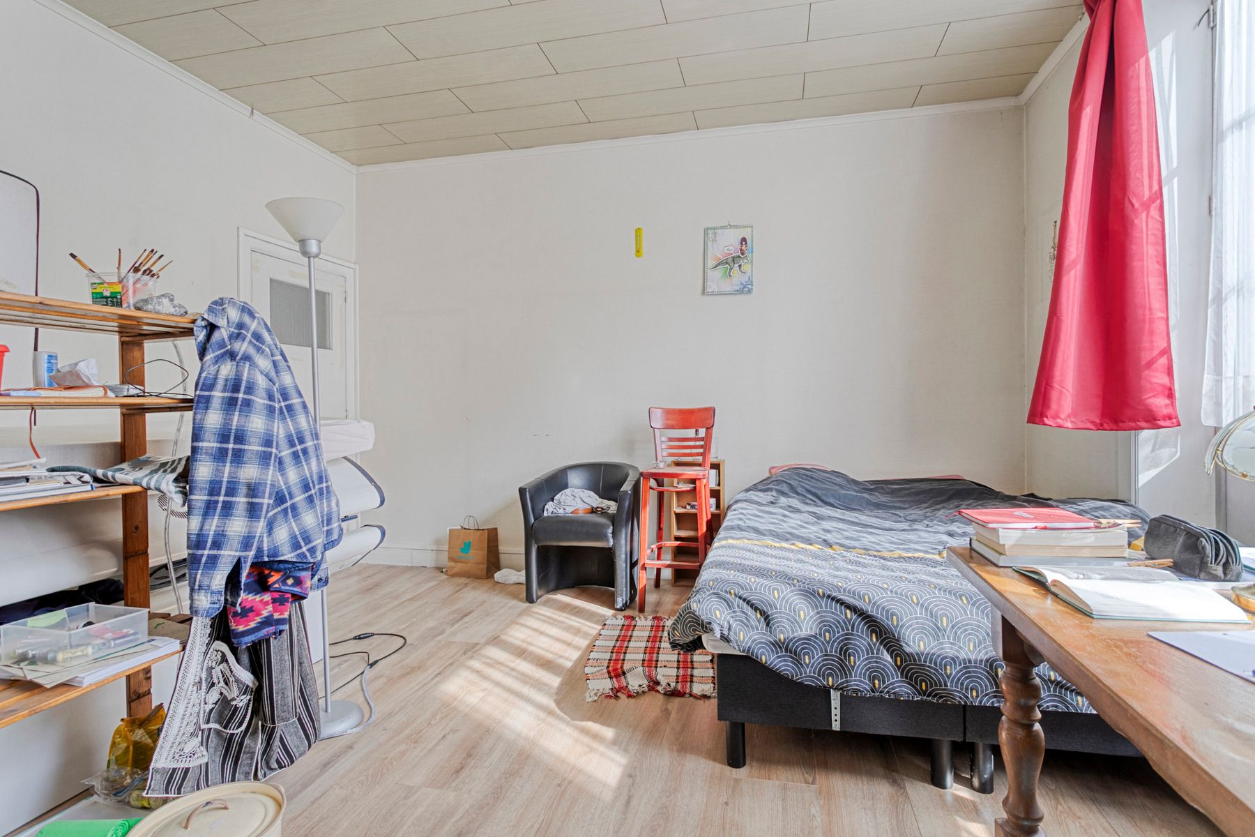 Goedgelegen woning met 4 slaapkamers !! foto 9