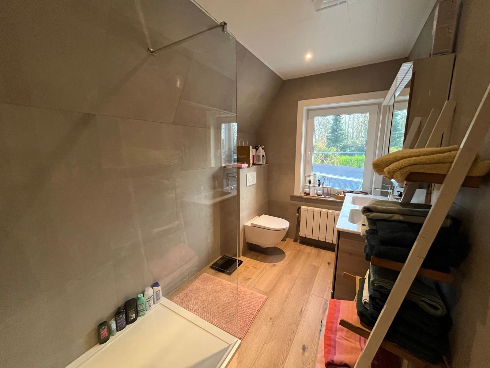 HOB met 3 slpk, ruime garage en tuin nabij centrum Ninove foto 10