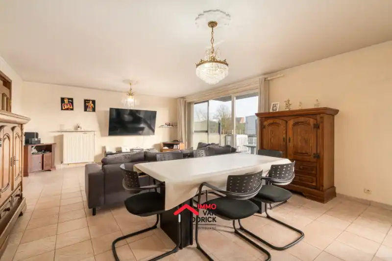 Ruim appartement - verdiep 1 - 2 slaapkamers!!! foto 2