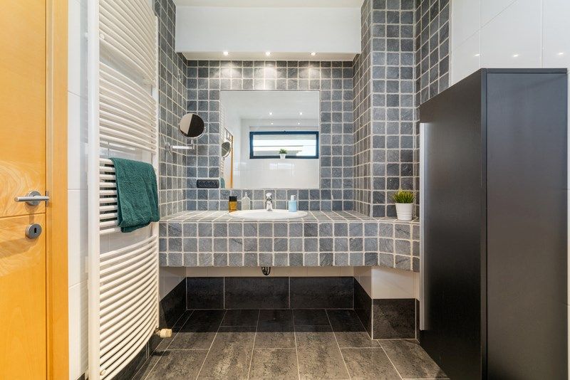 Riante en luxueuze villa  met wellness en weides foto 11