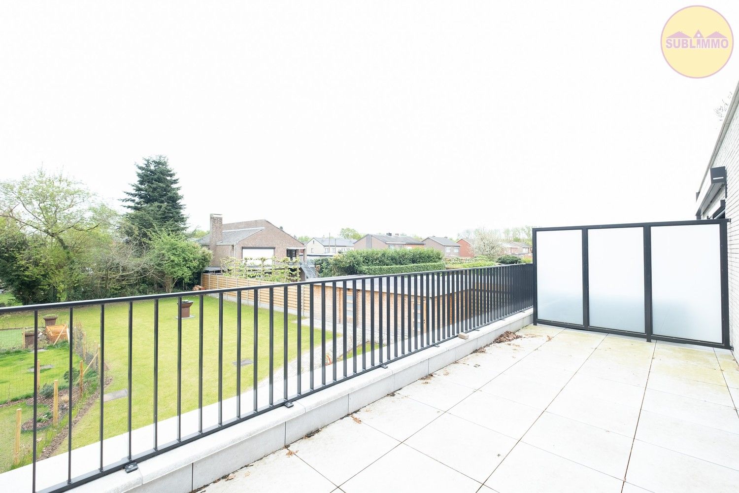 Nieuwbouwappartement op de eerste verdieping (117,80 m²) met 3 slaapkamers en terras. foto 17