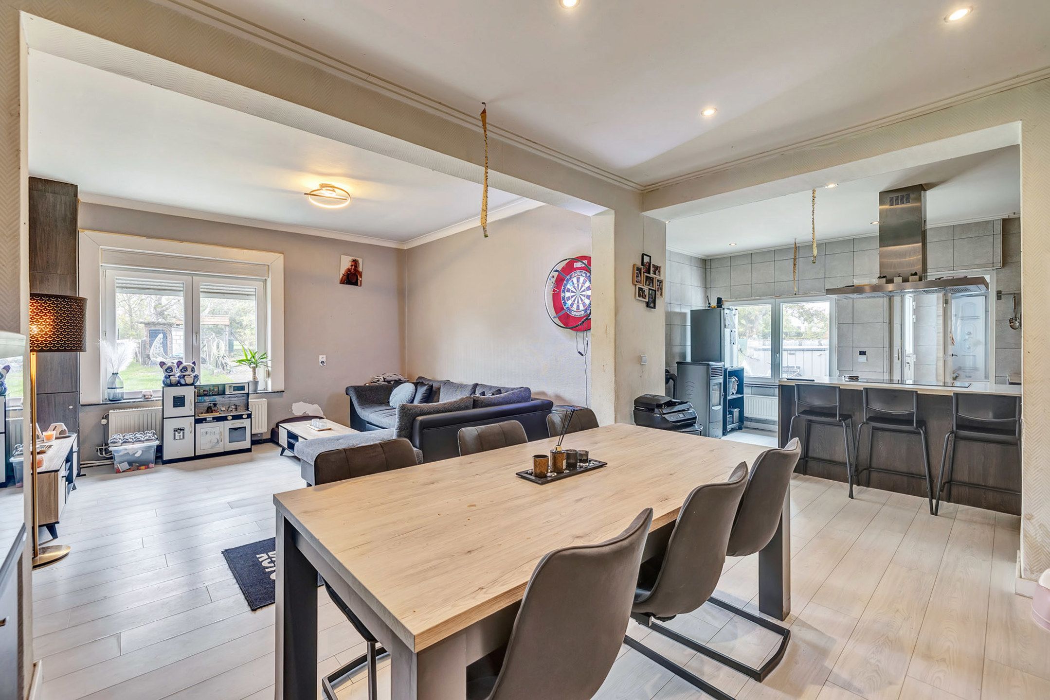 Uniek gelegen woning met ruime tuin foto 4