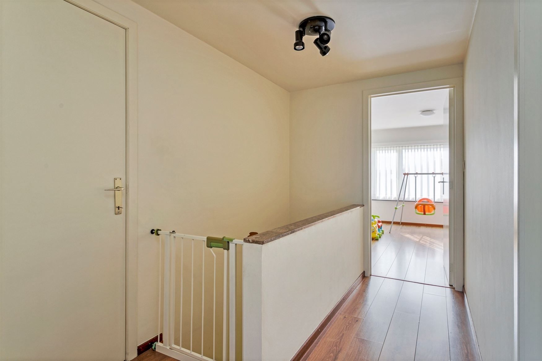 Woning met zonnige tuin op toplocatie foto 8