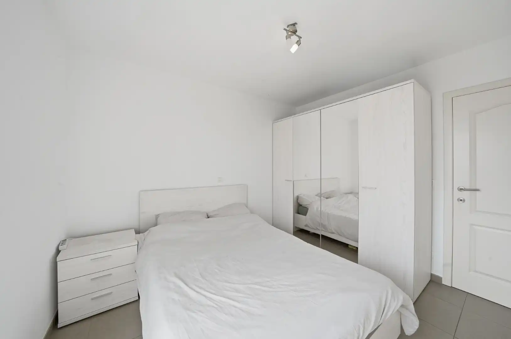 Lichtrijk 2-slaapkamerappartement met prachtig open uitzicht in Oostende foto 12