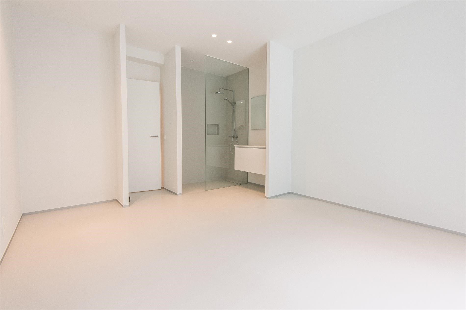 Zeer recent appartement met 1 slaapkamer gelegen op de Kustlaan met prachtig zicht over de villa's van het Zoute.  foto 7