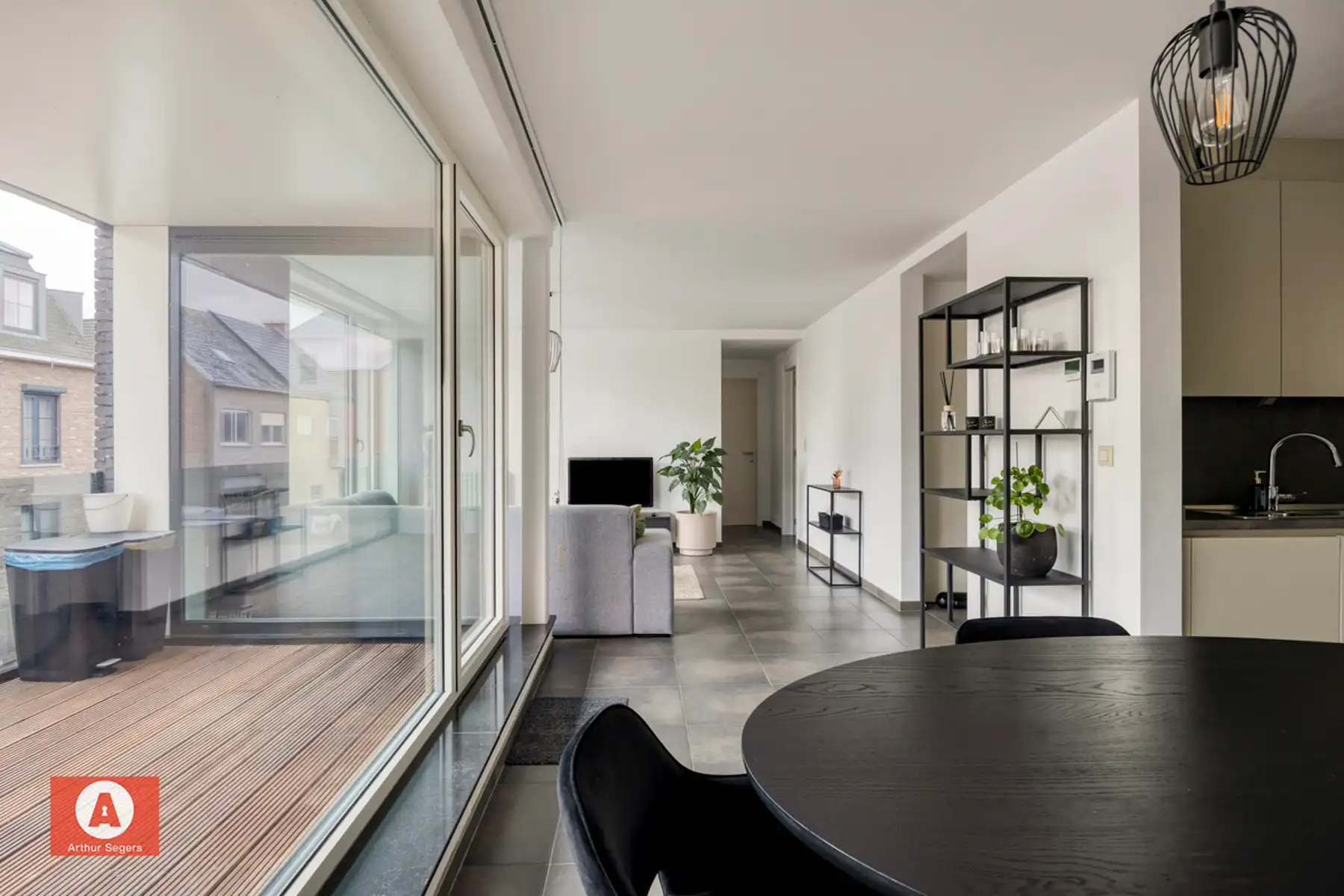 Energiezuinig appartement + autostaanplaats + kelder-berging foto 12