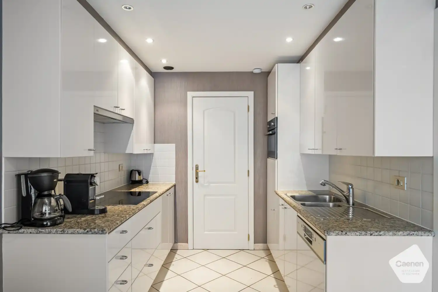 Instapklaar twee slaapkamer appartement op een rustige locatie foto 5