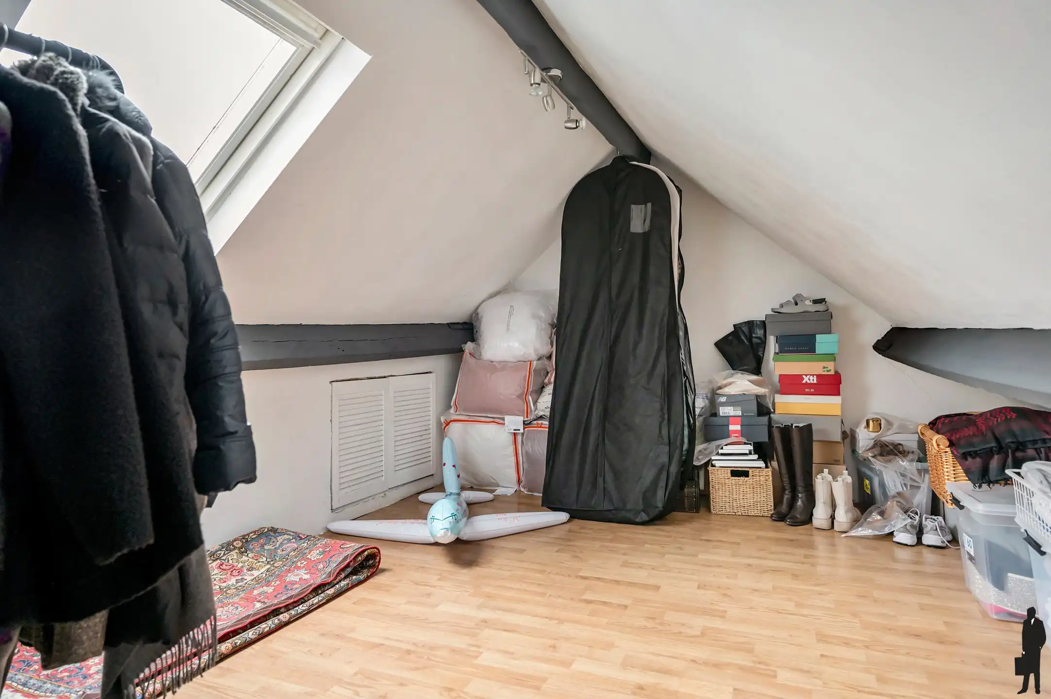 Volledig gerenoveerde woning met +3 slpk en 2 bad foto 16