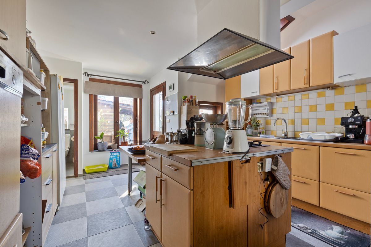 Instapklare woning op een topligging met 4 slaapkamers en tuin! foto 6