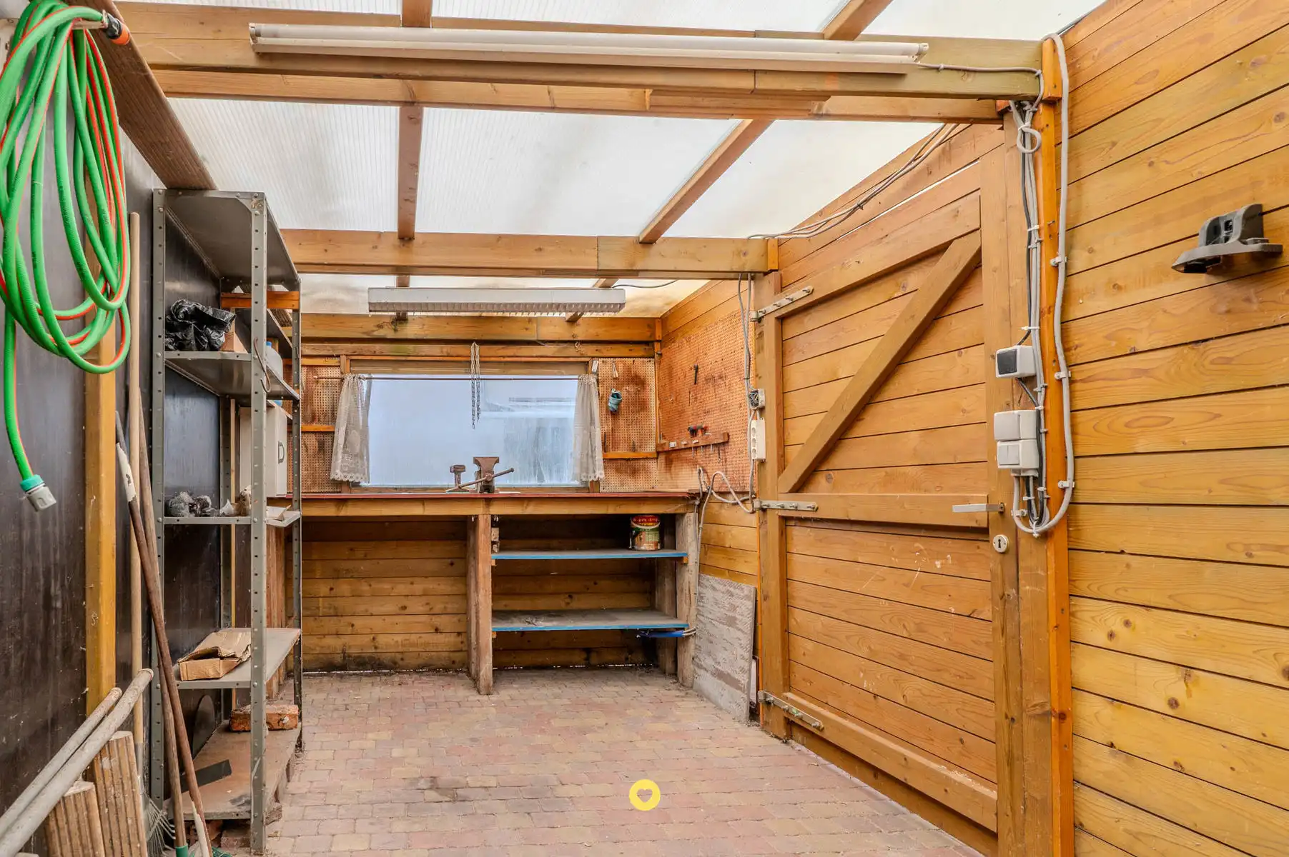 Gezinswoning met 3 SLK, tuin en carport vlakbij Boom Park foto 18