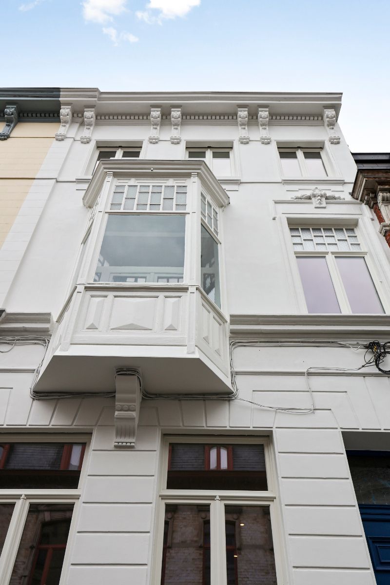 Statige burgerwoning met ziel in hartje Sint-Amandsberg! foto 3