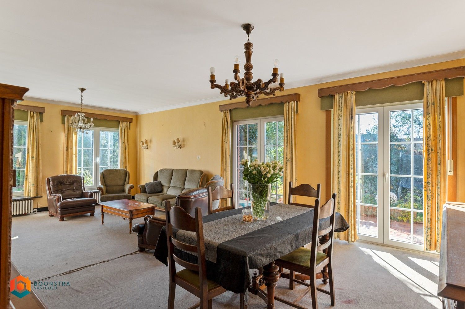 Te renoveren villa met 5 slpkrs op een perceel van 3908 m² te Meise foto 4