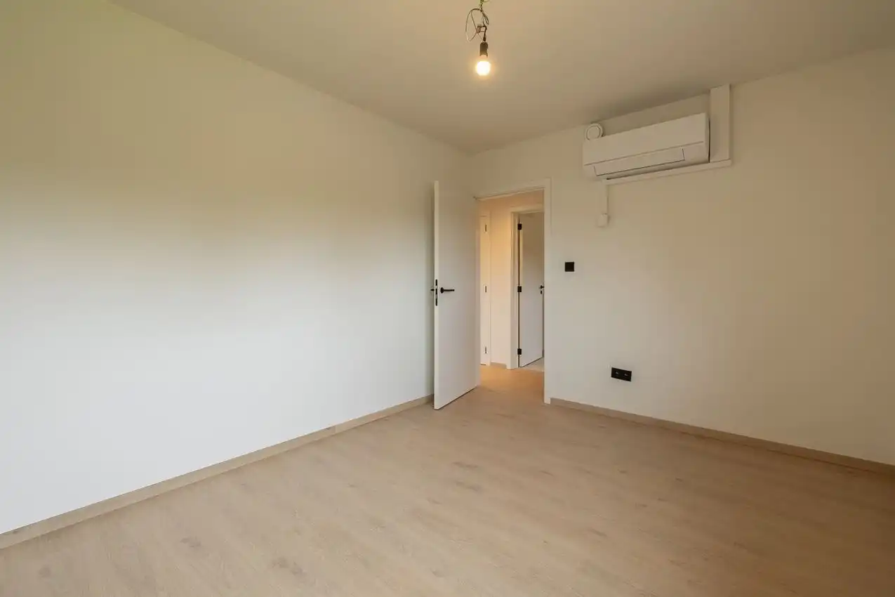 Nieuwbouw met vier slpk, alle comfort en ruime tuin foto 28