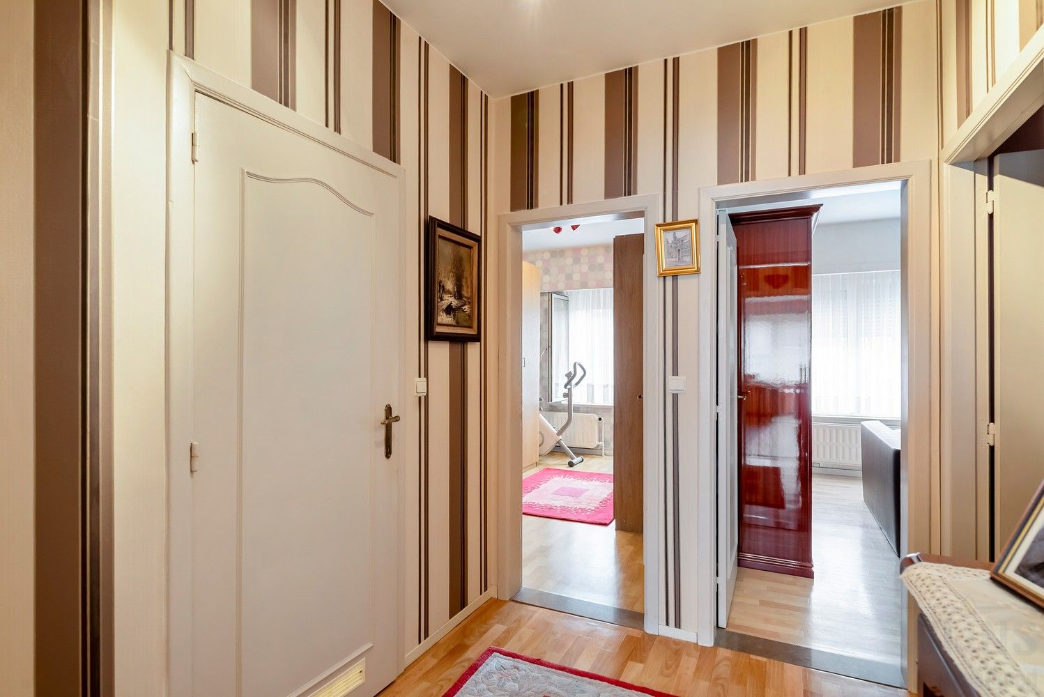 Uiterst verzorgd appartement met garage, rustige locatie! foto 2