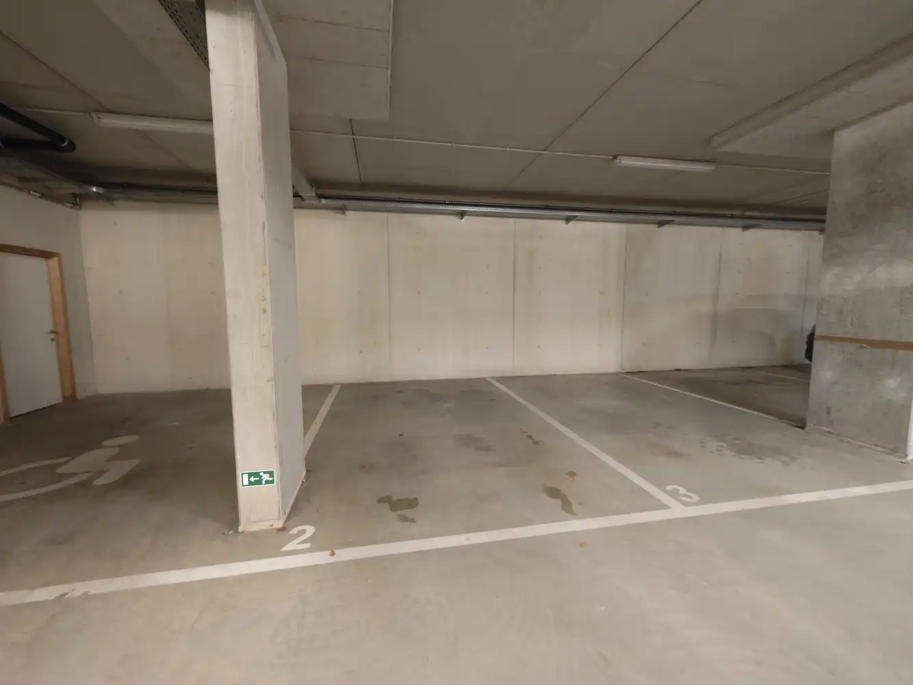 PRACHTIG PENTHOUSE MET 3 SLPKS, ONDERGR. PARKEERPL. EN KELDERBERGING IN HET CENTRUM foto 26