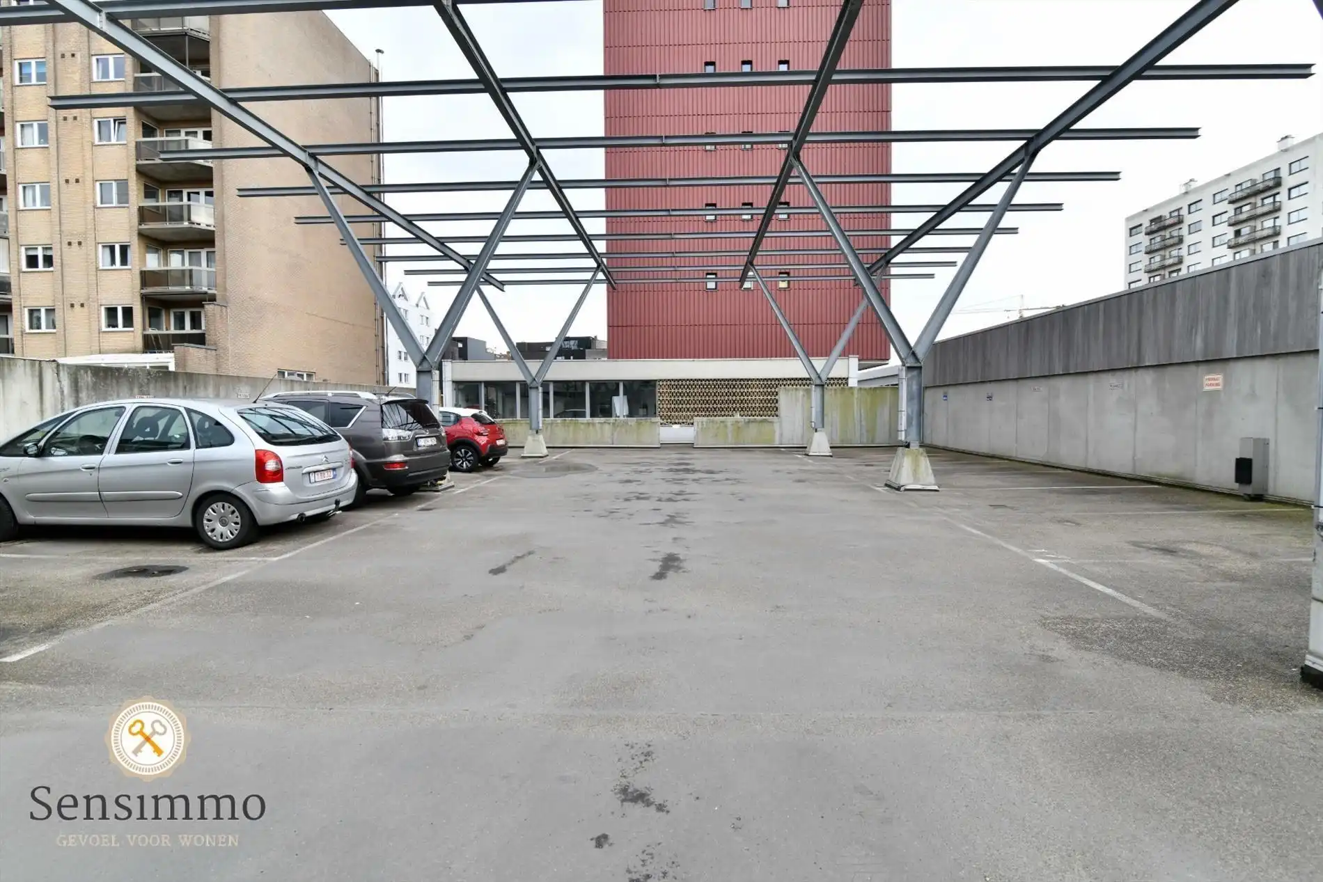 Modern éénslaapkamerappartement met prive parking Stadsplein Genk foto 20