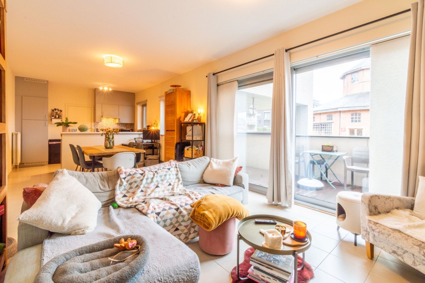 Een perfect onderhouden, instapklaar appartement te Halle! foto 2