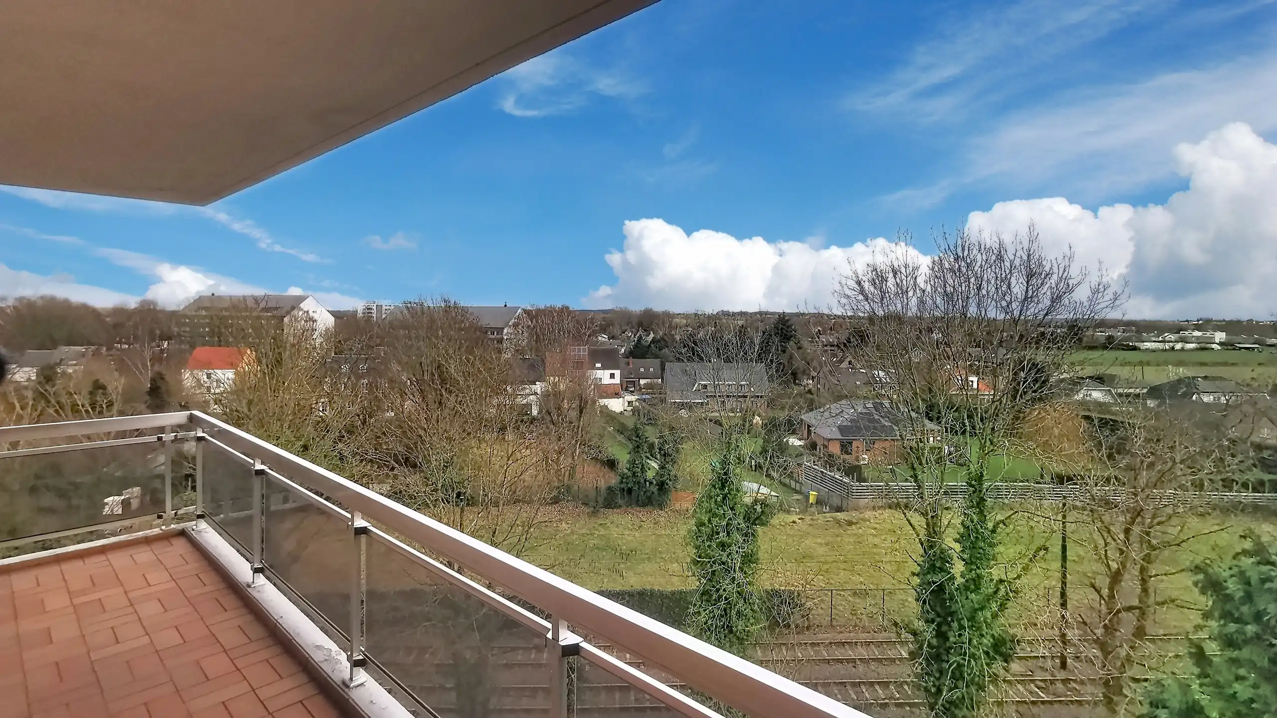 2 slpk appartement met zonnig terras en open uitzicht foto 4