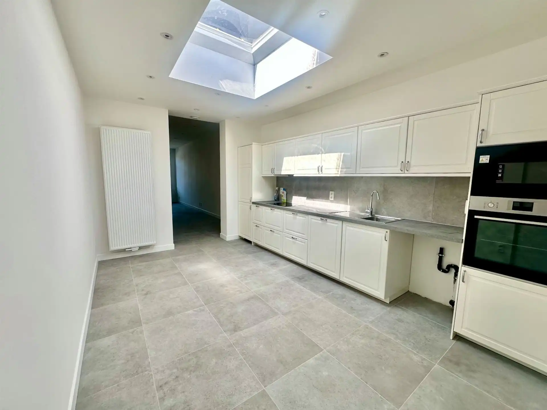 Gerenoveerde woning met 2 slaapkamers (garage optioneel). foto 7