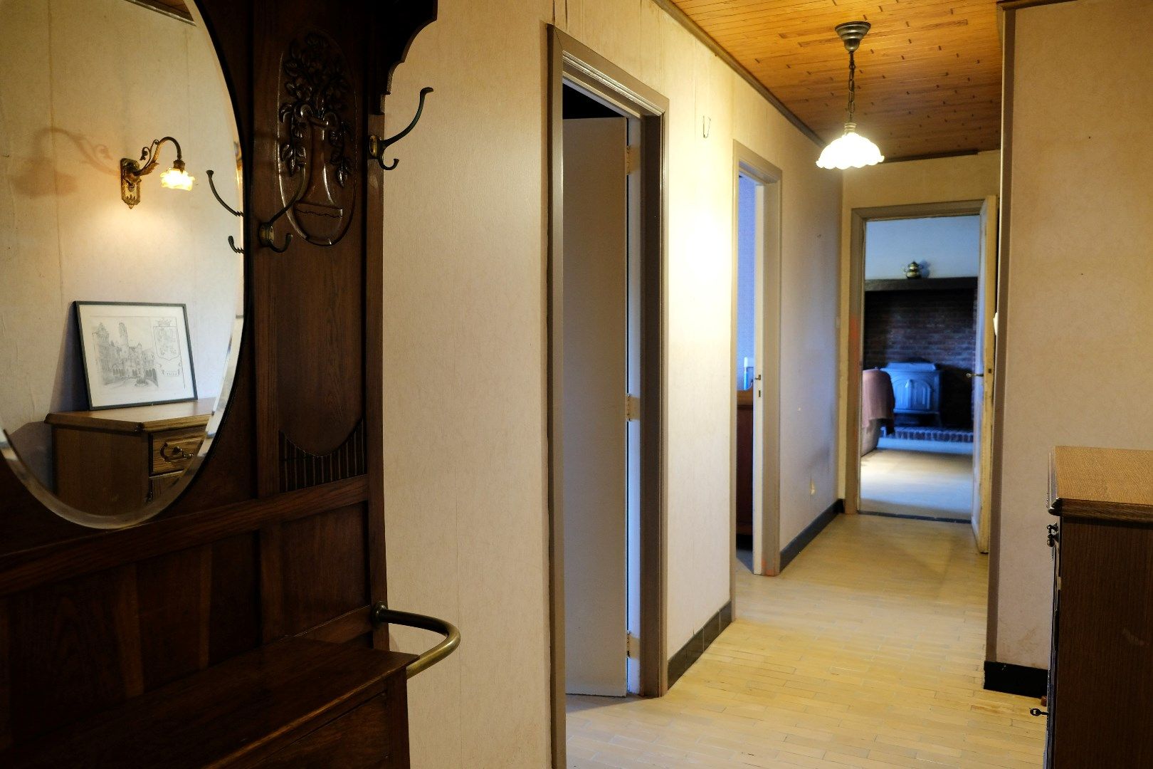 Te renoveren woning op unieke ligging foto 4