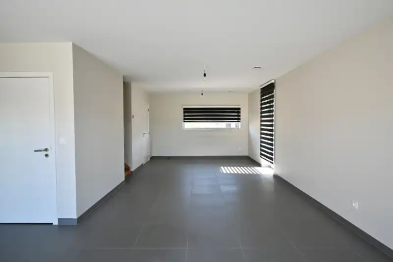 Moderne passiefwoning met 3 slaapkamers, garage en tuin op toplocatie in Deinze (EPC A) foto 6