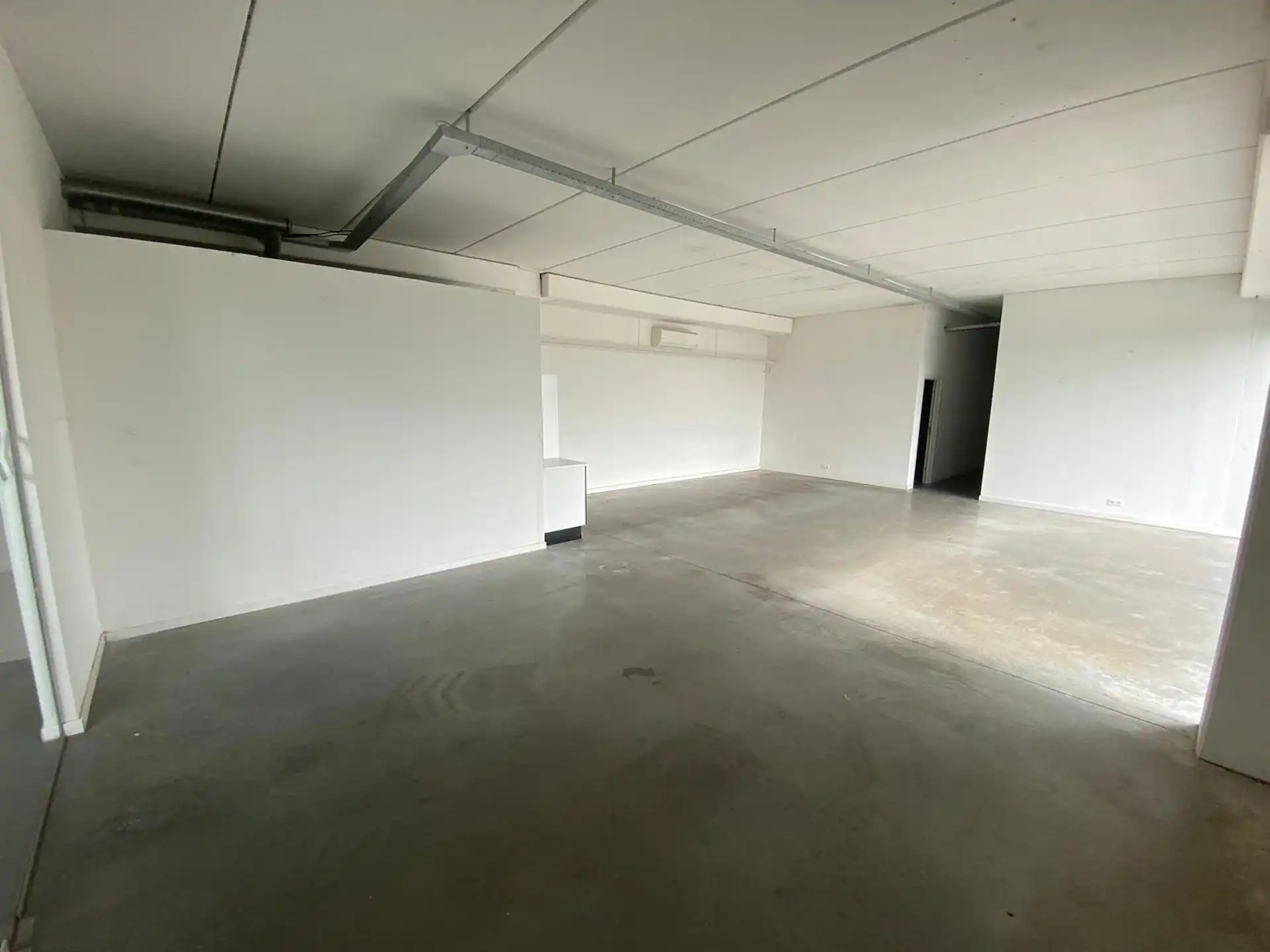 Kantoor/Showroomruimtes te huur Kruibeke foto 4