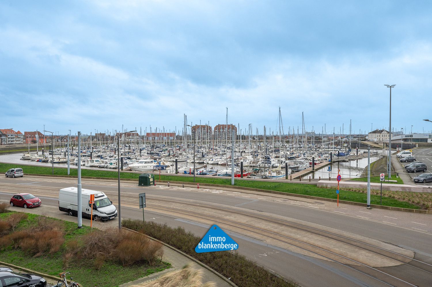 Prachtig gerenoveerd Hoekappartement met Havenzicht te Blankenberge foto 25