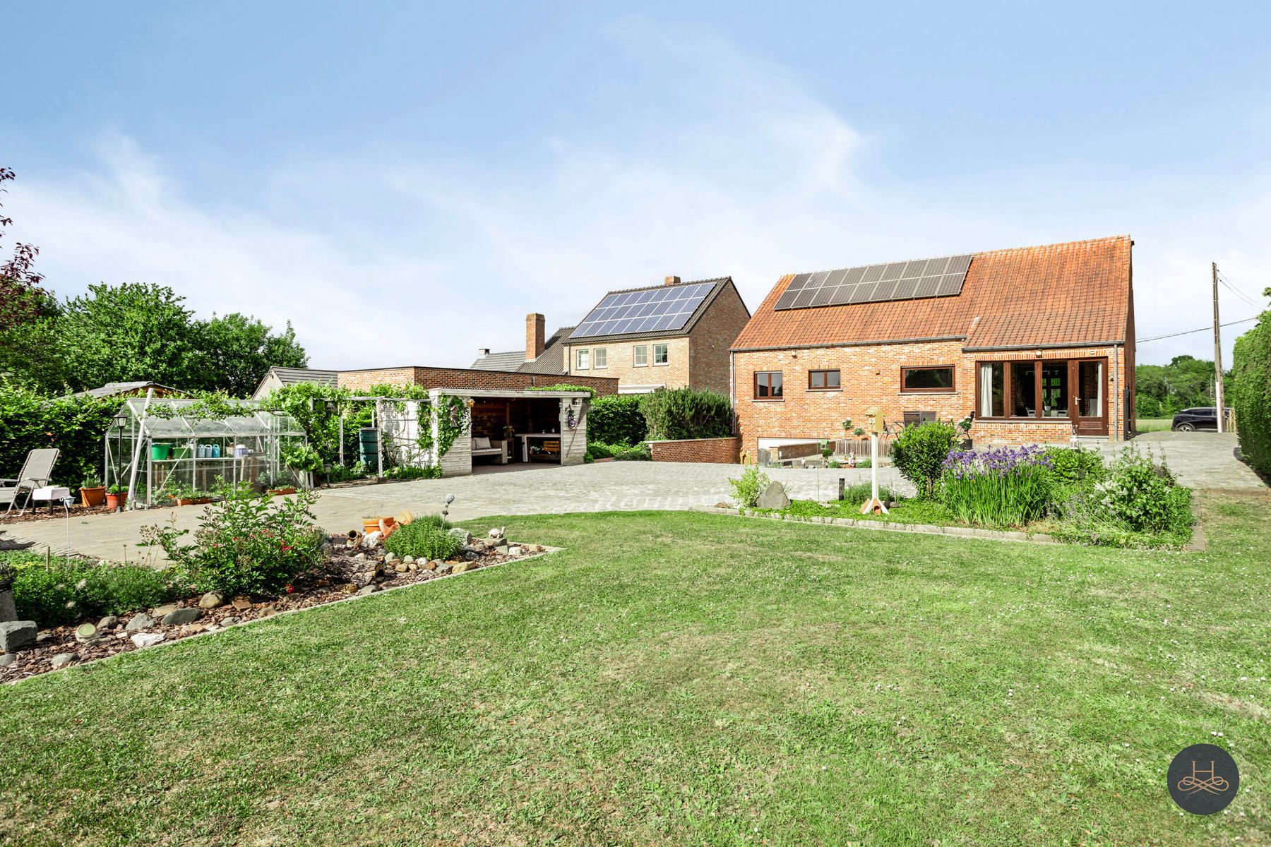 Perfect onderhouden en ruime woning met prachtige ZW tuin foto 48