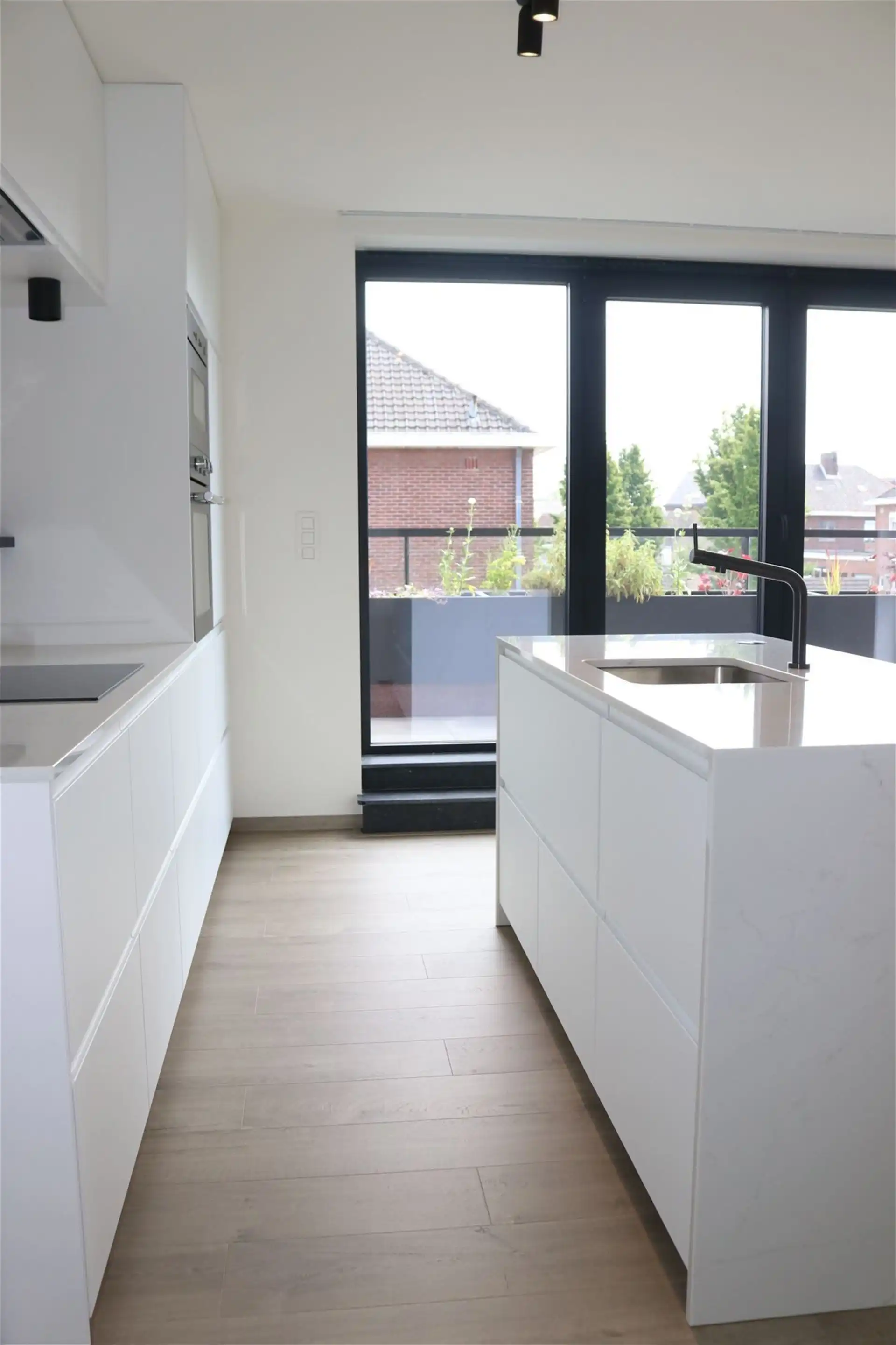 Appartement met 1 slaapkamer en groot terras foto 12