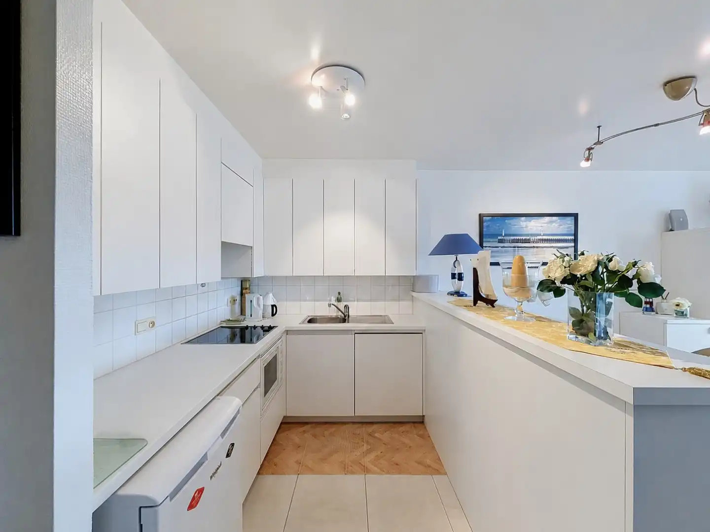 Appartement met twee slaapkamers op toplocatie bij de schildpad van Nieuwpoort foto 5