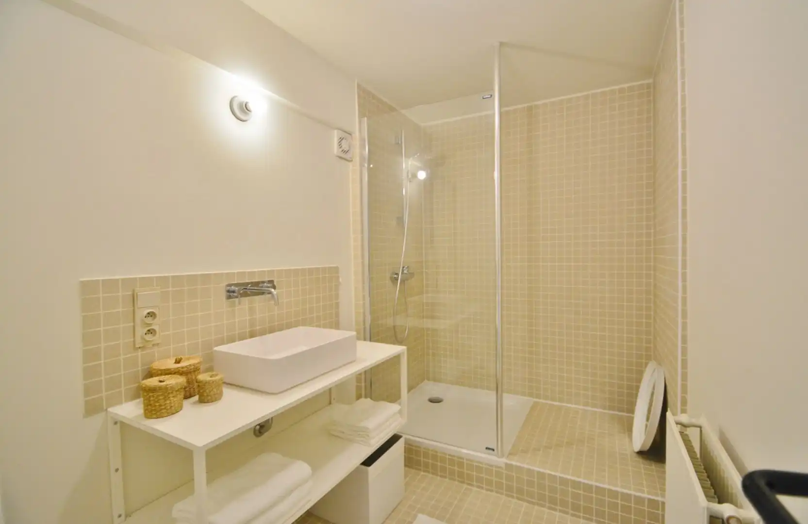 Instapklaar appartement met prachtig zicht op de Visserskaai te Oostende! foto 14