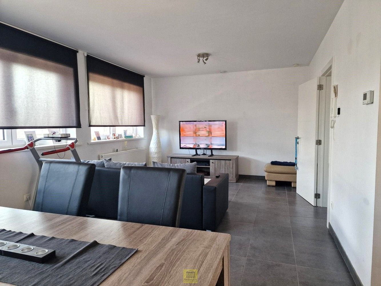 Ruim duplexappartement met aangenaam terras én garage! foto 6