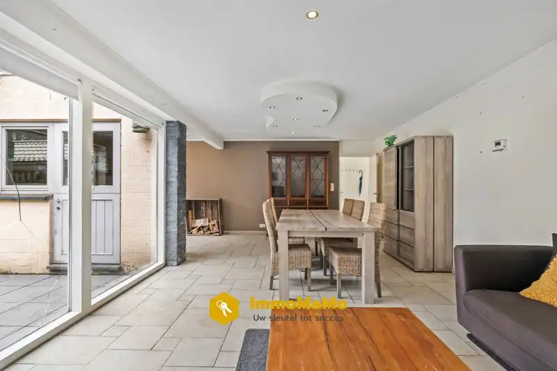 VRIJSTAANDE WONING MET OPEN ZICHT TE KOOP IN WACHTEBEKE (LOCHRISTI) foto 9