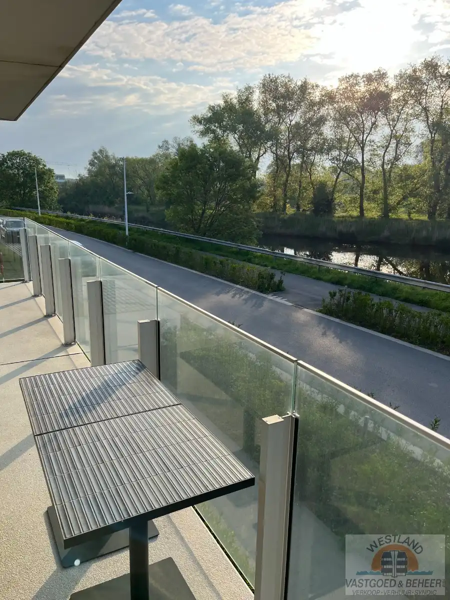 Lichtrijk hoekappartement met prachtig uitzicht foto 15