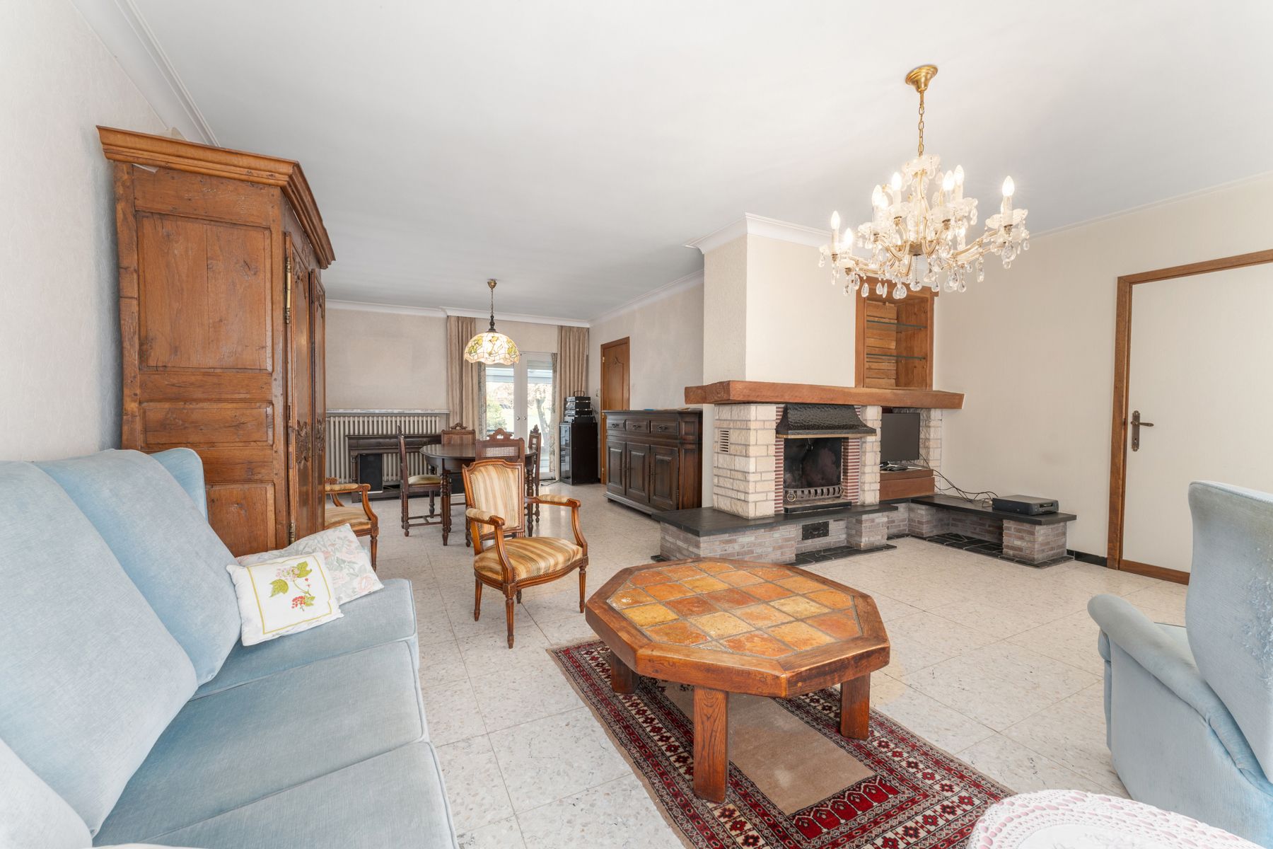 Ruime gezinswoning in hartje Kortemark foto 3