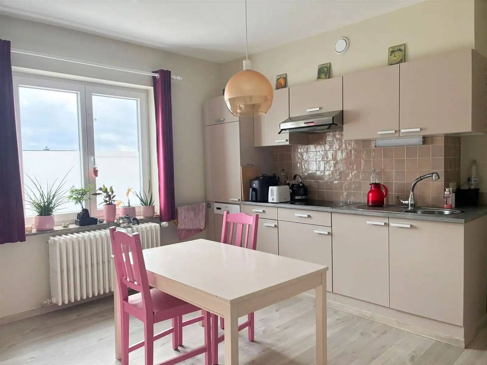 Ruim appartement met twee slaapkamers   foto 3