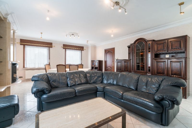 Ruime Instapklare woning 4 slaapkamers ! foto {{pictureIndex}}